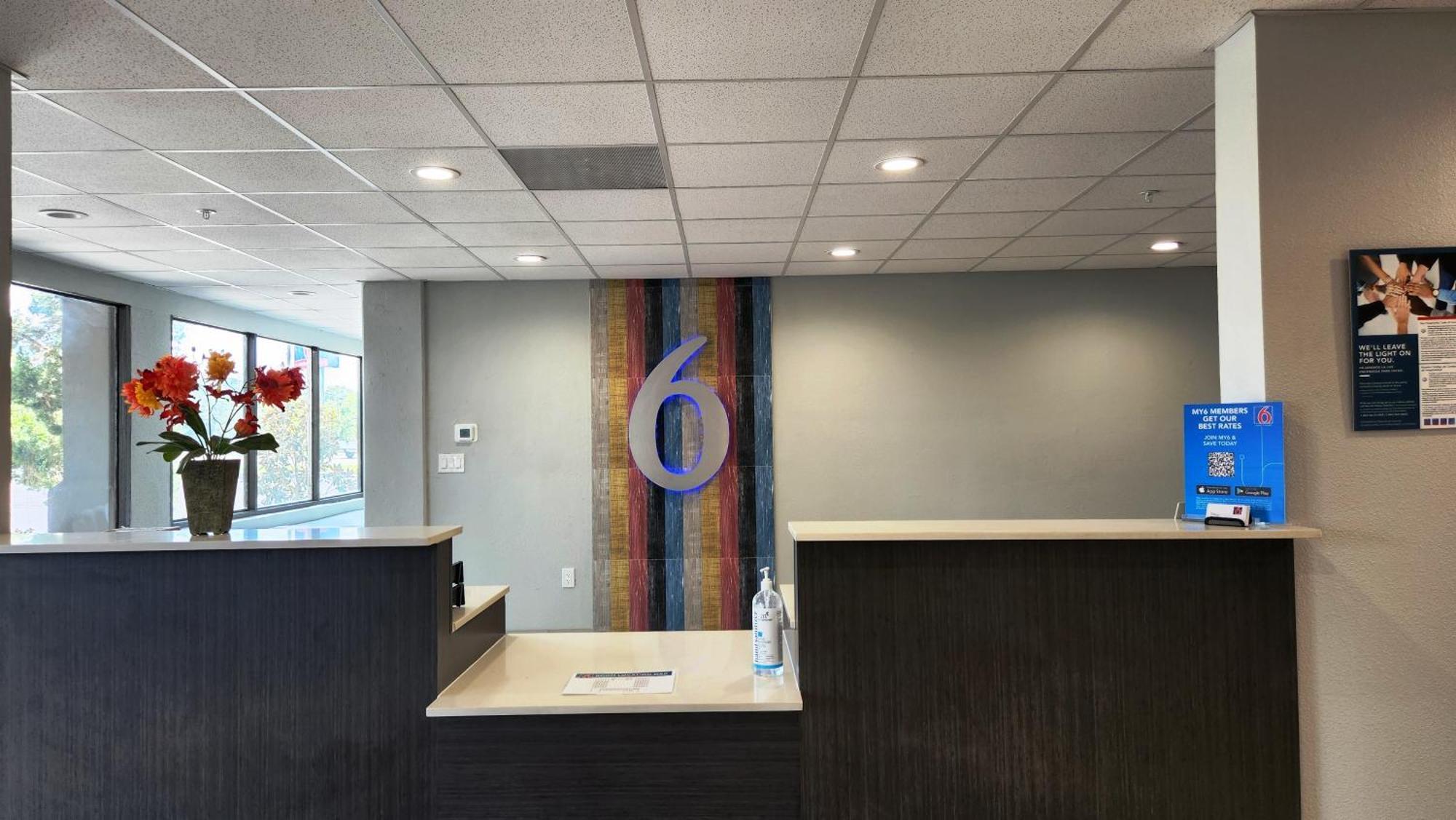 Studio 6 Alvin, Tx المظهر الخارجي الصورة