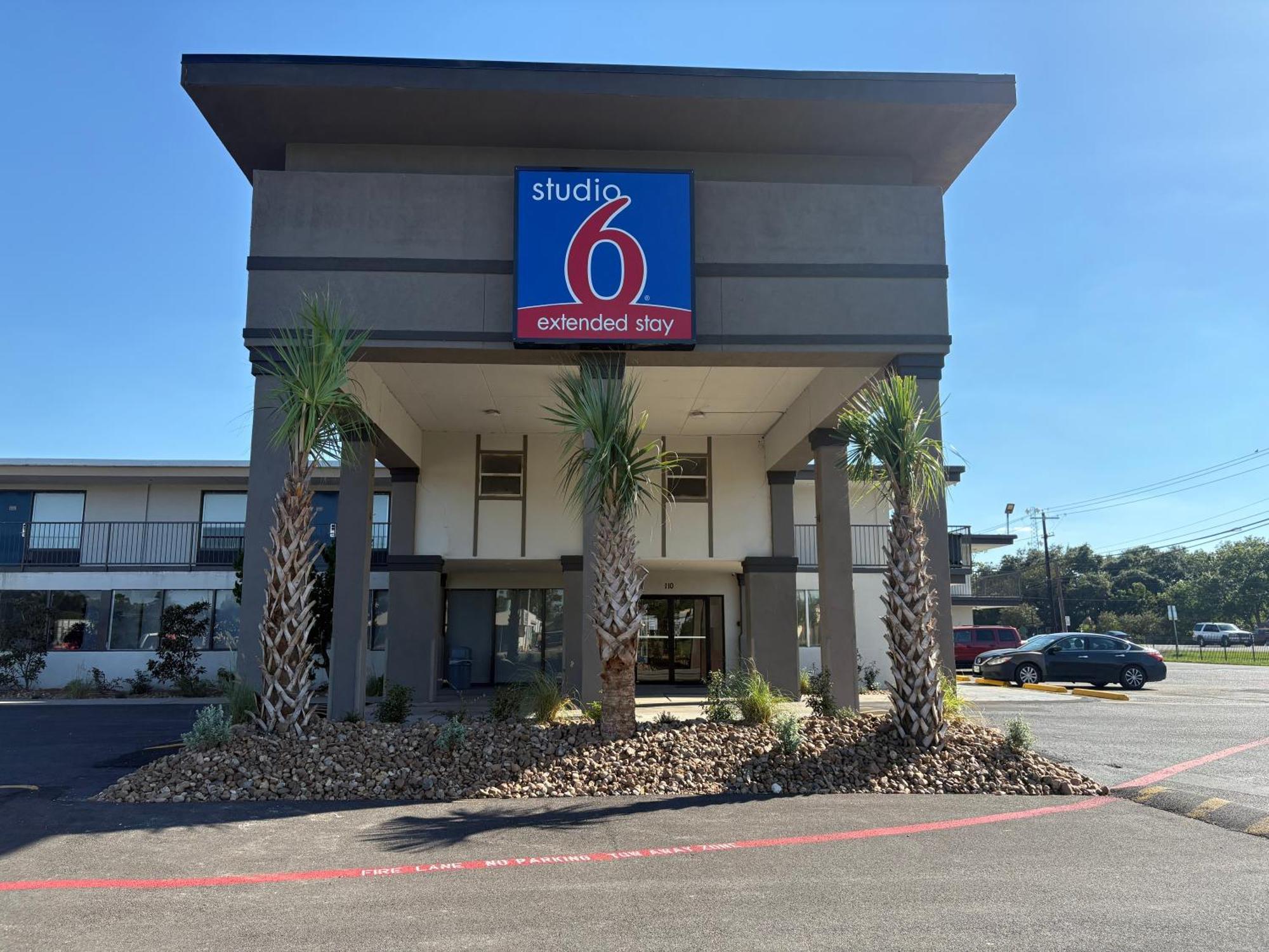Studio 6 Alvin, Tx المظهر الخارجي الصورة